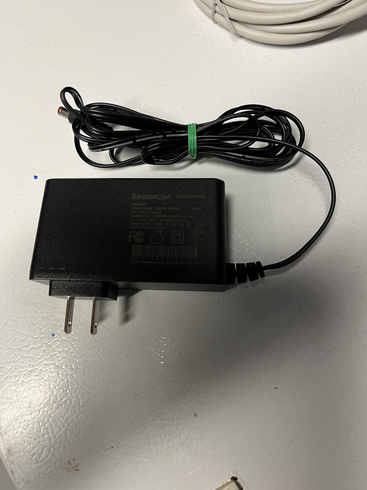 Lot Of Miscellaneous Electronic Cables.