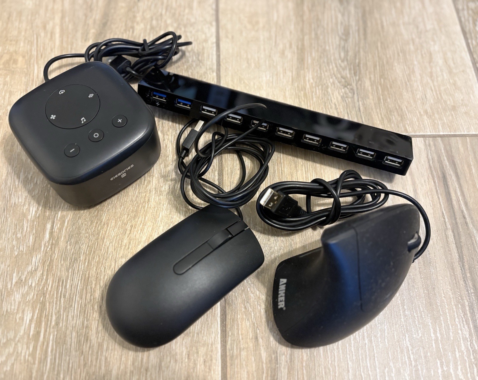 TP-Link EAP225 WAP Home Office Electronics lot! Clocks USB hubs webcams & MORE!!