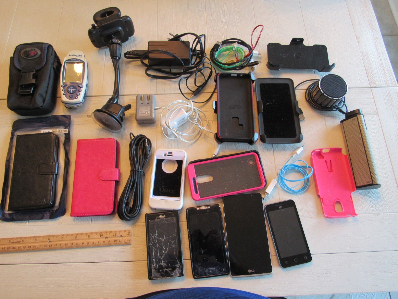 Electronics Collection Lot – Many Items, cell phones, holder, speakers, etc.