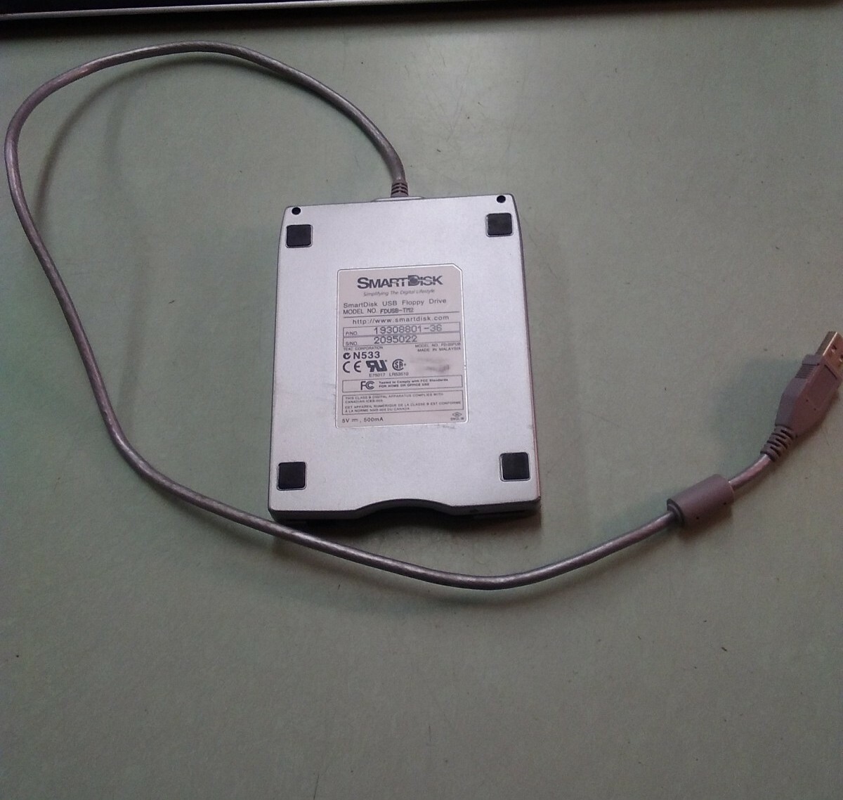 SmartDisk FDUSB-TM2 USB External 3.5″ Floppy Disk Drive