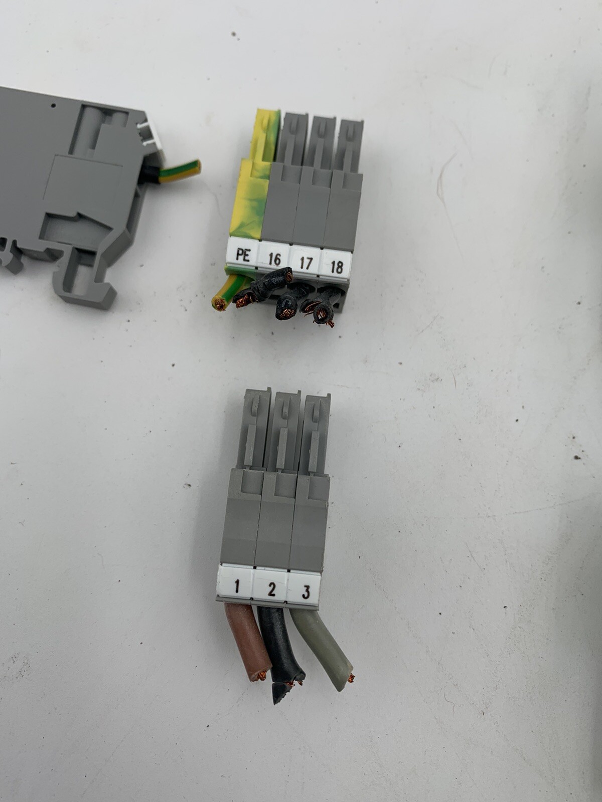 Lot Of Phoenix Contact Read Description For Types And Quantities