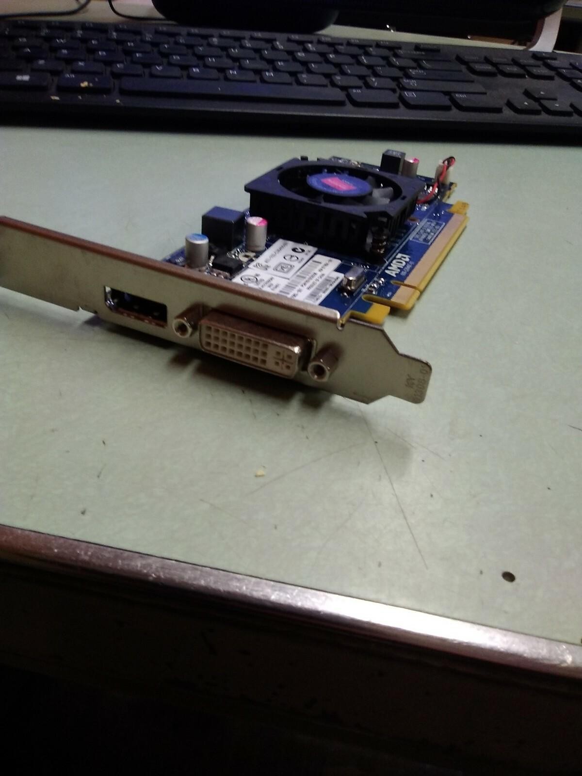 HP 7470 ATI-102-C26405(B) Radeon HD 1GB PCIe x16 DVI-I DP 677983-001 677894-001