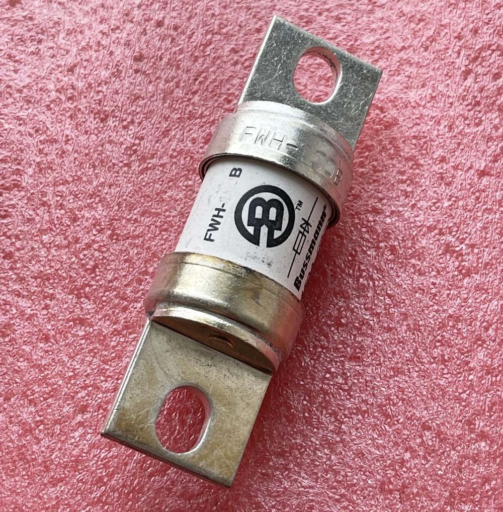 Bussmann FWH-40B ( FWH40B ) FWH 40Amp ( 40A ) Fast Acting Fuse 500V FUSE