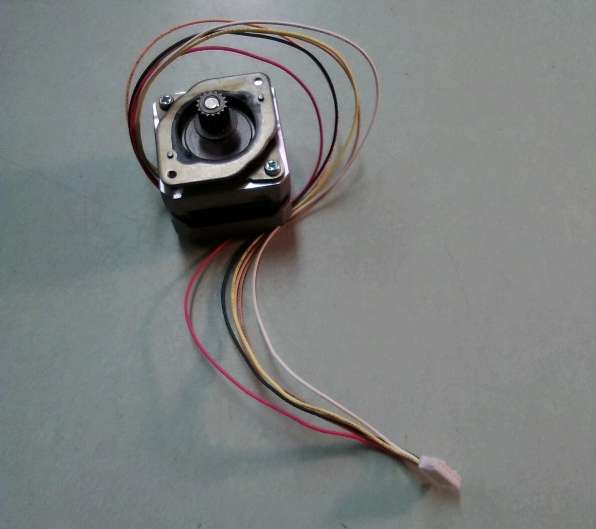 Shinano Kenshi Stepper Motor STP-42D180 1.8 3.9