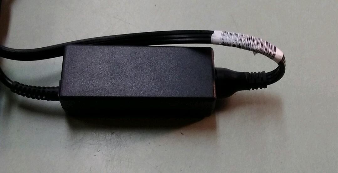 HP Laptop AC Power Adapter Charger 19.5V 2.31A 45W HP 744481-002