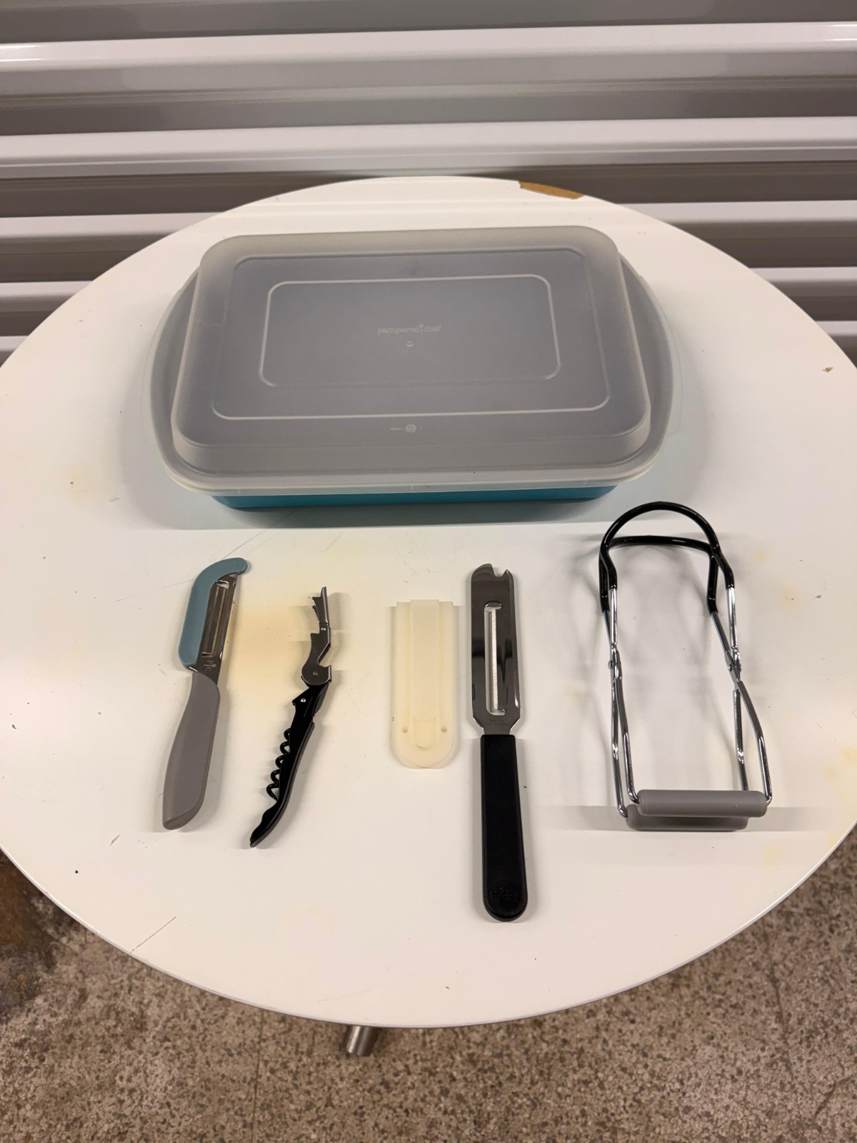 Pampered Chef Brownie Pan With Lid & 4 Kitchen Tools Peeler Corkscrew Jar Lifter