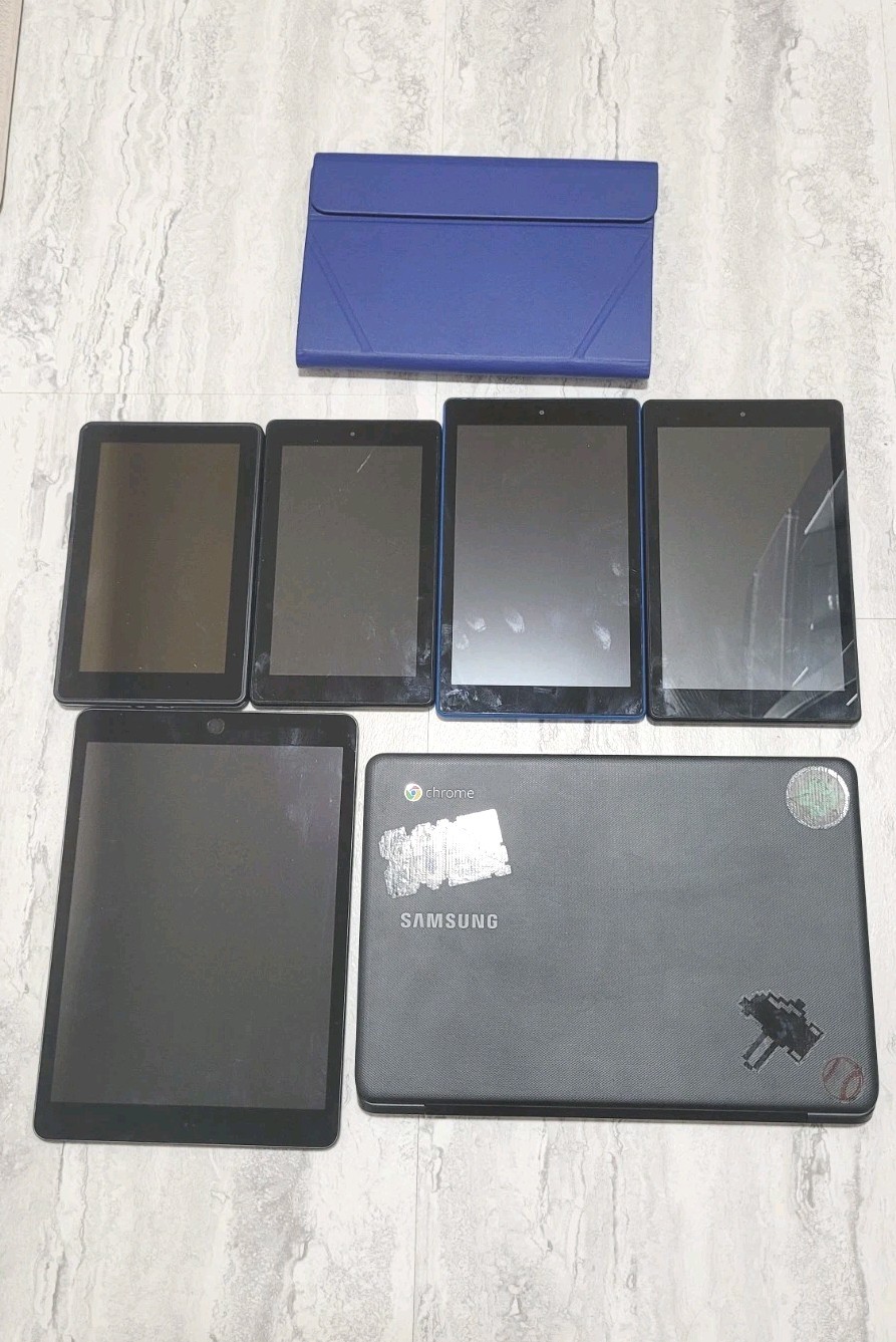 6 Mixed Lot of Amazon Kindle Tablets, Kindle, iPad, Samsung Laptop PARTS ONLY