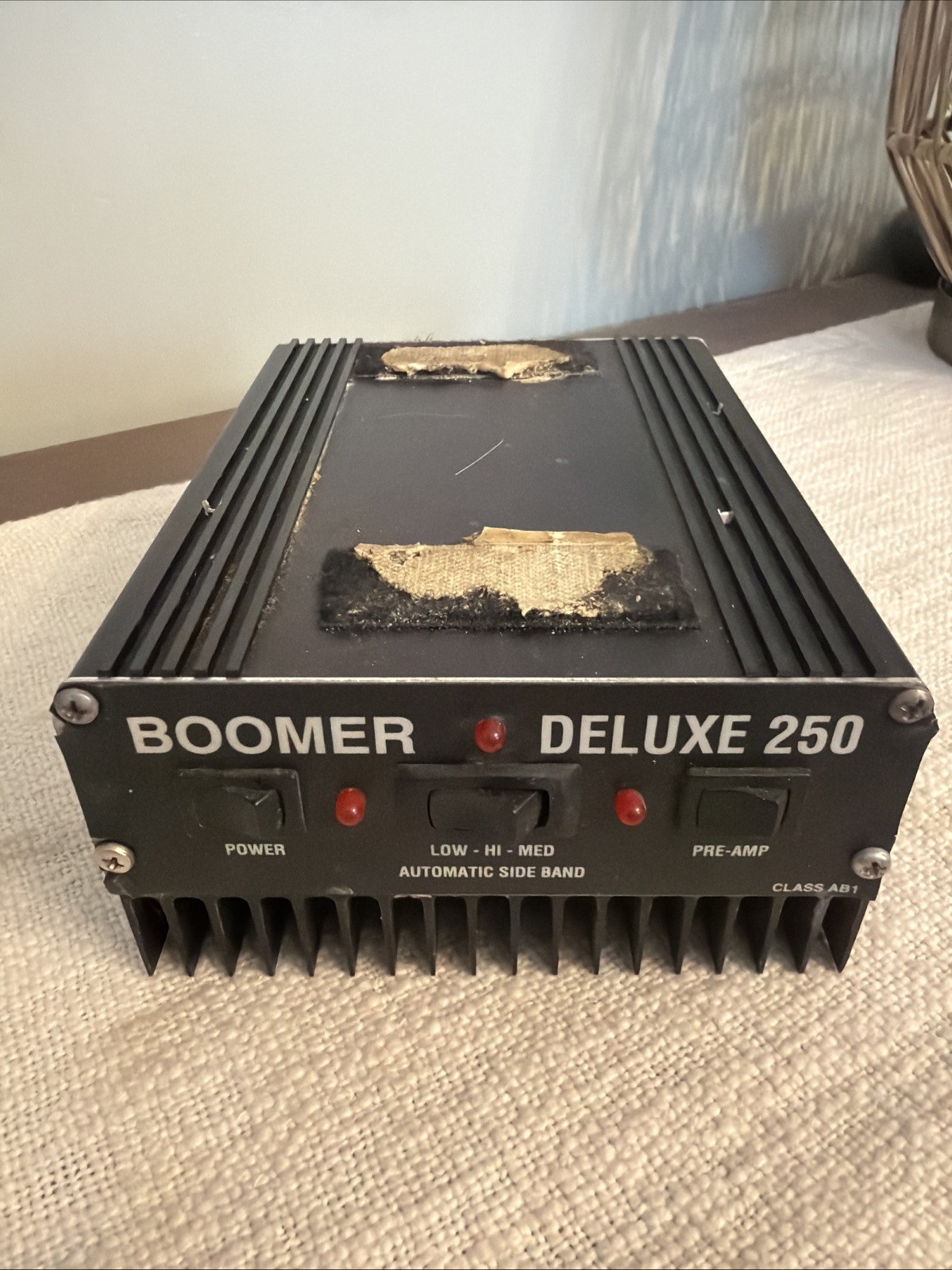 Boomer Deluxe 250 HiDrive Mobile Linear Amplifier 2 Pill SRF3749 10 meter