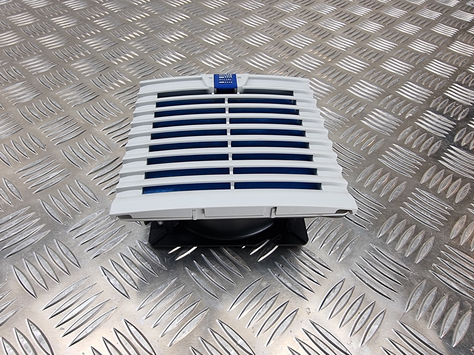 DV4650-470 Axial Cooling Fan 230VAC 120 or 110mA 120x120x38MM Cabinet Fan