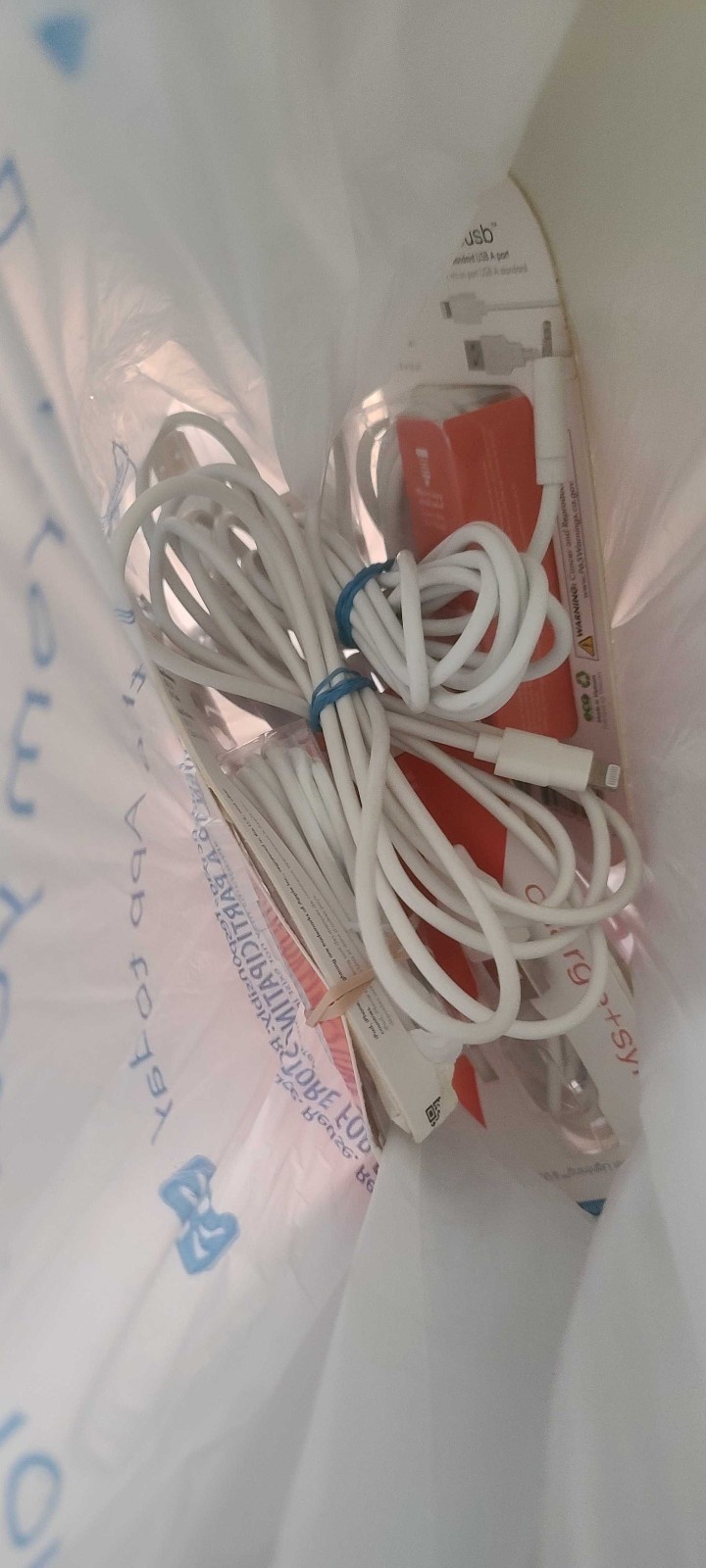 Wholesale Bulk Lot – 161 Pcs (Cables, Earbuds, Chargers) [Check Description]