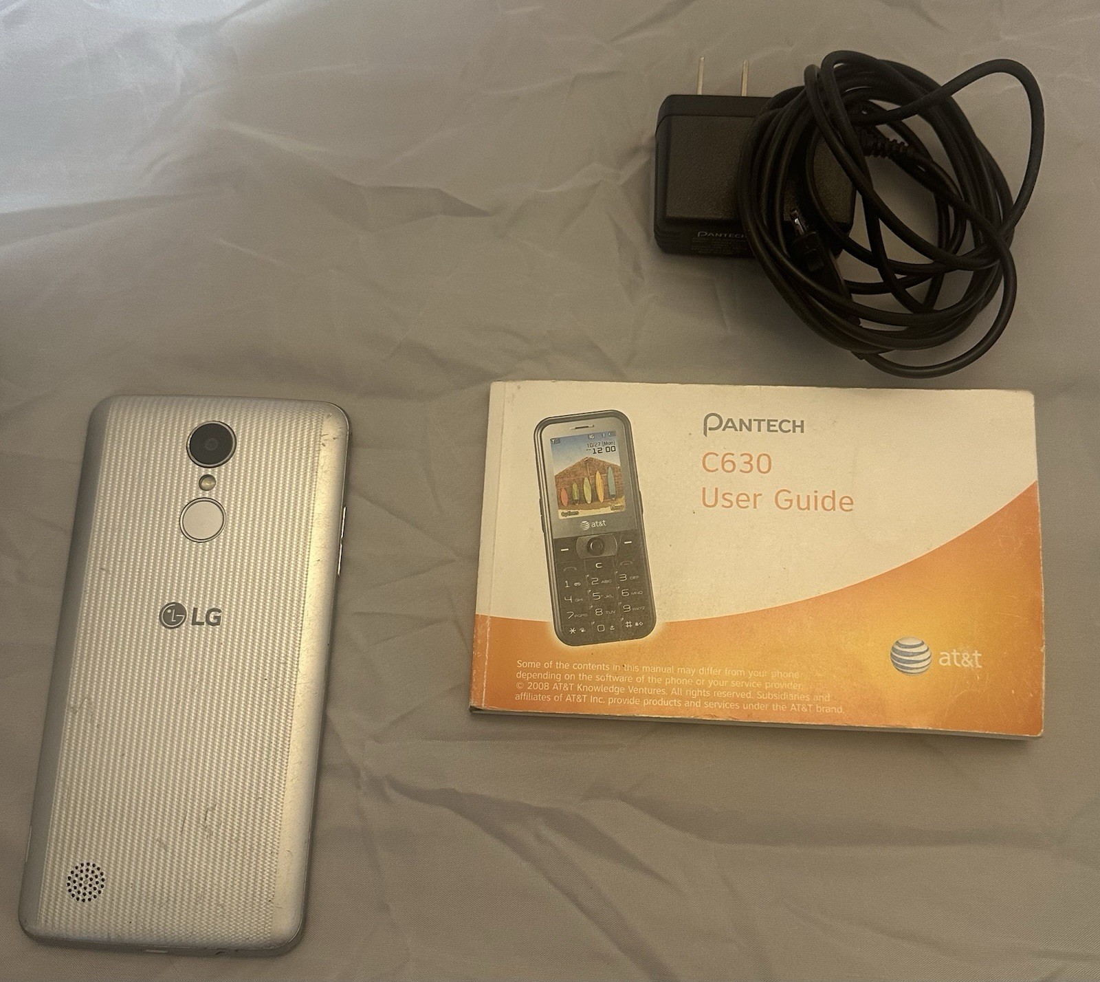 Vintage Phone Lot (Nokia, Etc.) & Accessories FOR PARTS ONLY B7