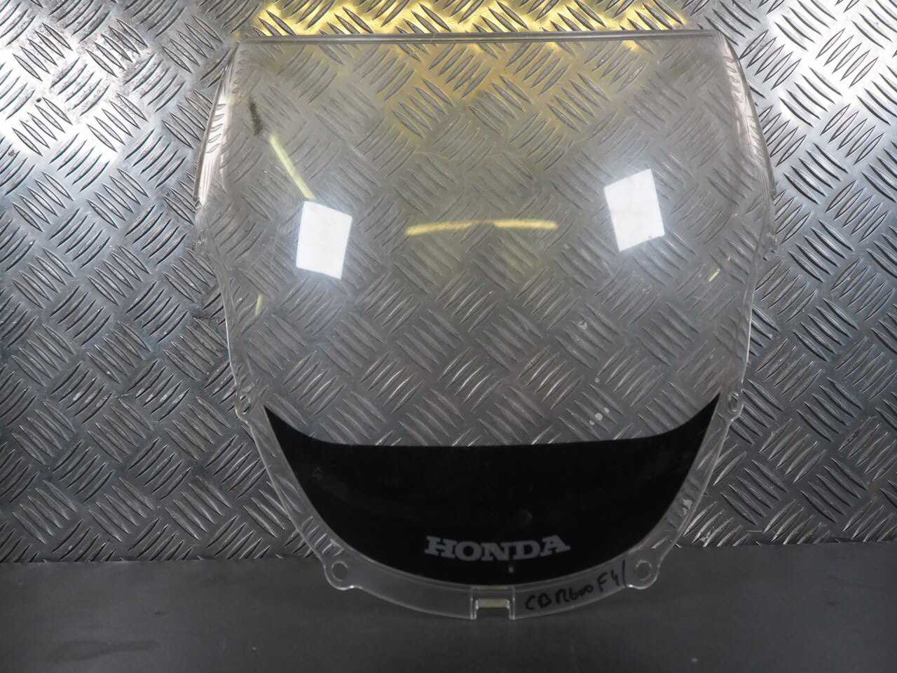 WINDSCREEN HONDA CBR600F4 99-00 64200-MBW-000 19386