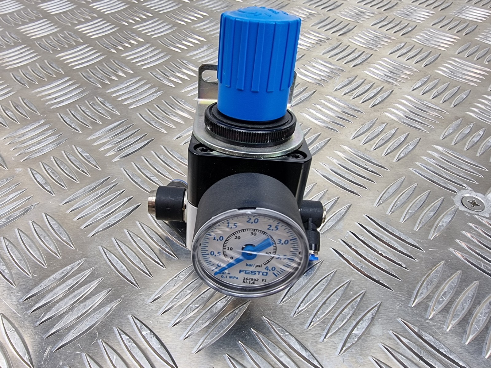 Festo LRP-1 4-4 159501 Precision pressure regulator