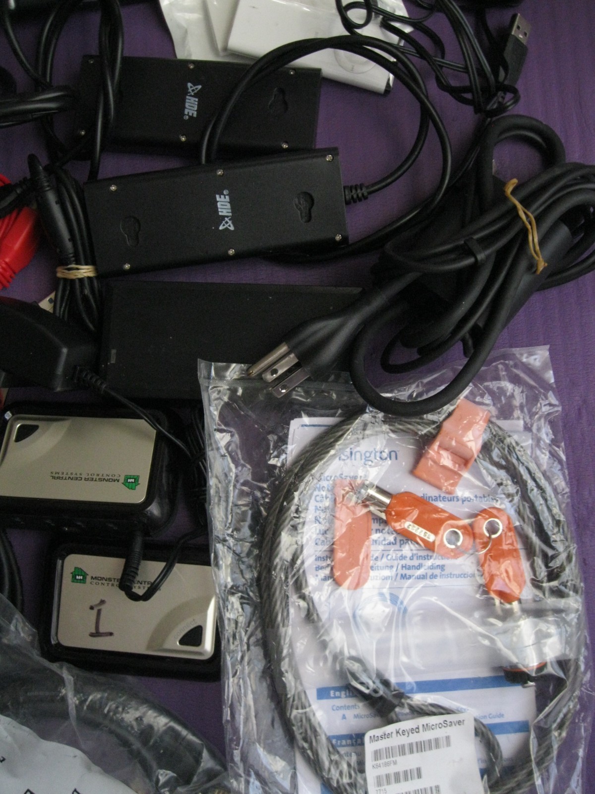 Canon PowerShot SD1400 IS Digital ELPH 14.1MP Camera for Parts Only