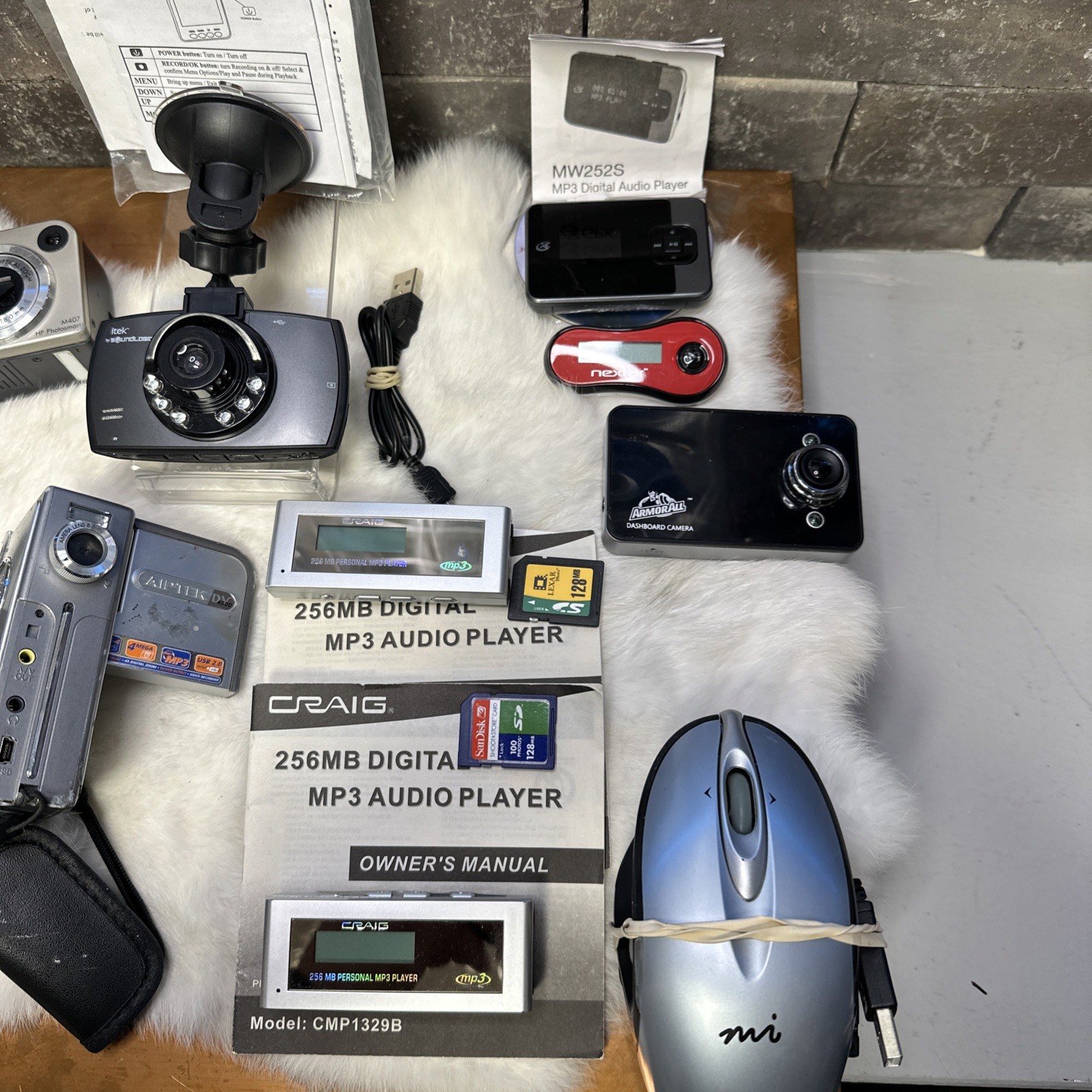 Electronic Devices, Mp3 Player, Recording Device, Dash Cam, Mouse, Lot Of 10