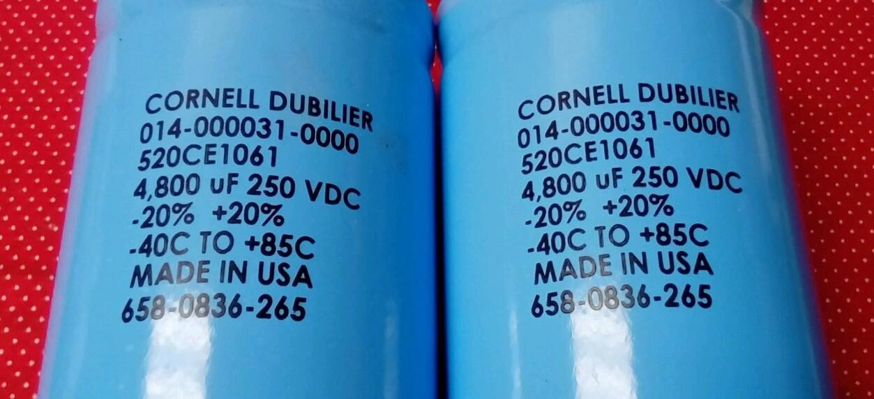 LOT OF 2 Cornell Dubilier 014-000031-0000, 520CE1061, 658-0836-265 Capacitors