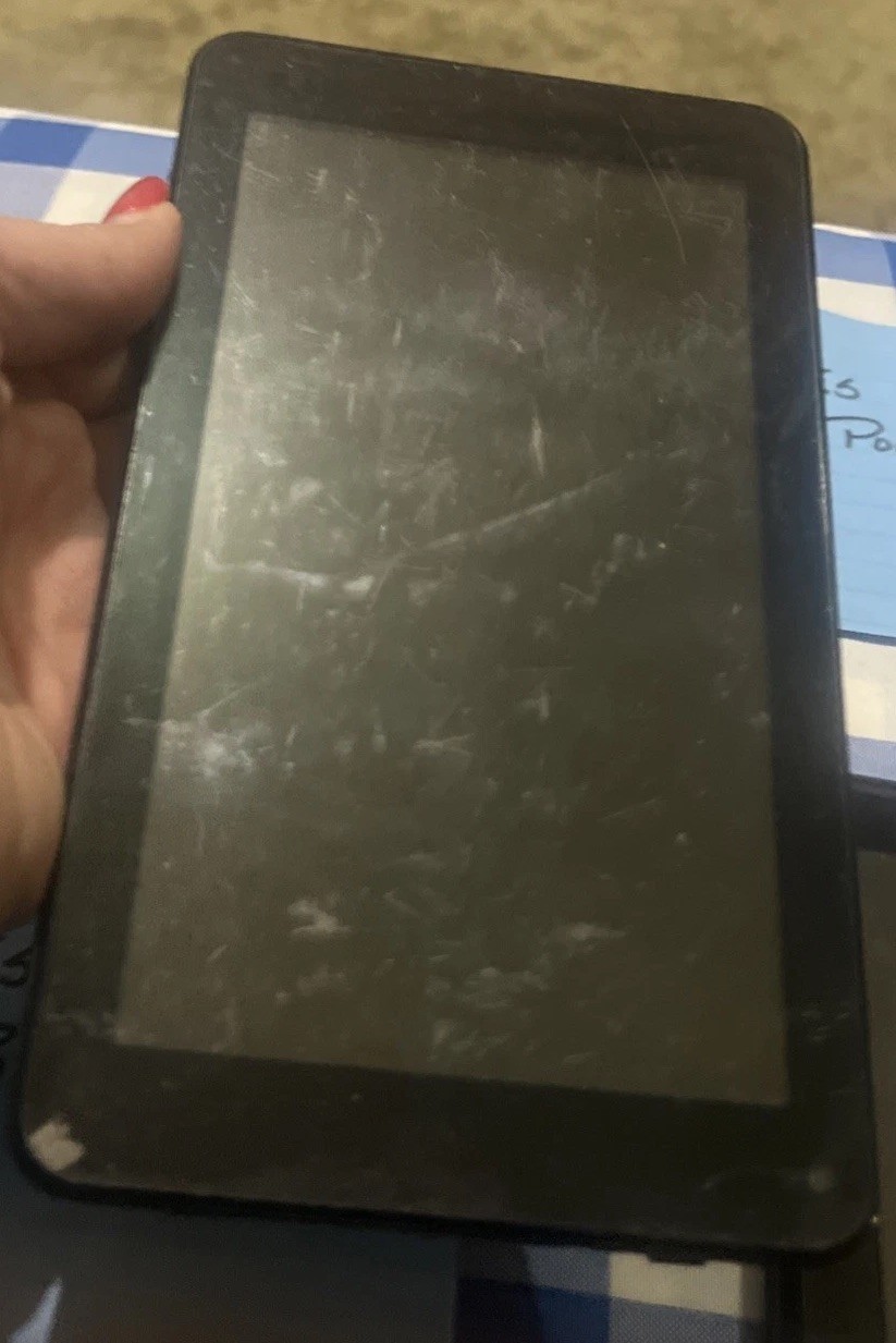 Lot of Two Mixed Tablets/E-readers – Various Defects – FOR PARTS OR REPAIR ONLY!