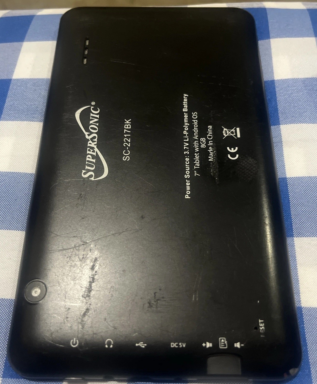 Lot of Two Mixed Tablets/E-readers – Various Defects – FOR PARTS OR REPAIR ONLY!