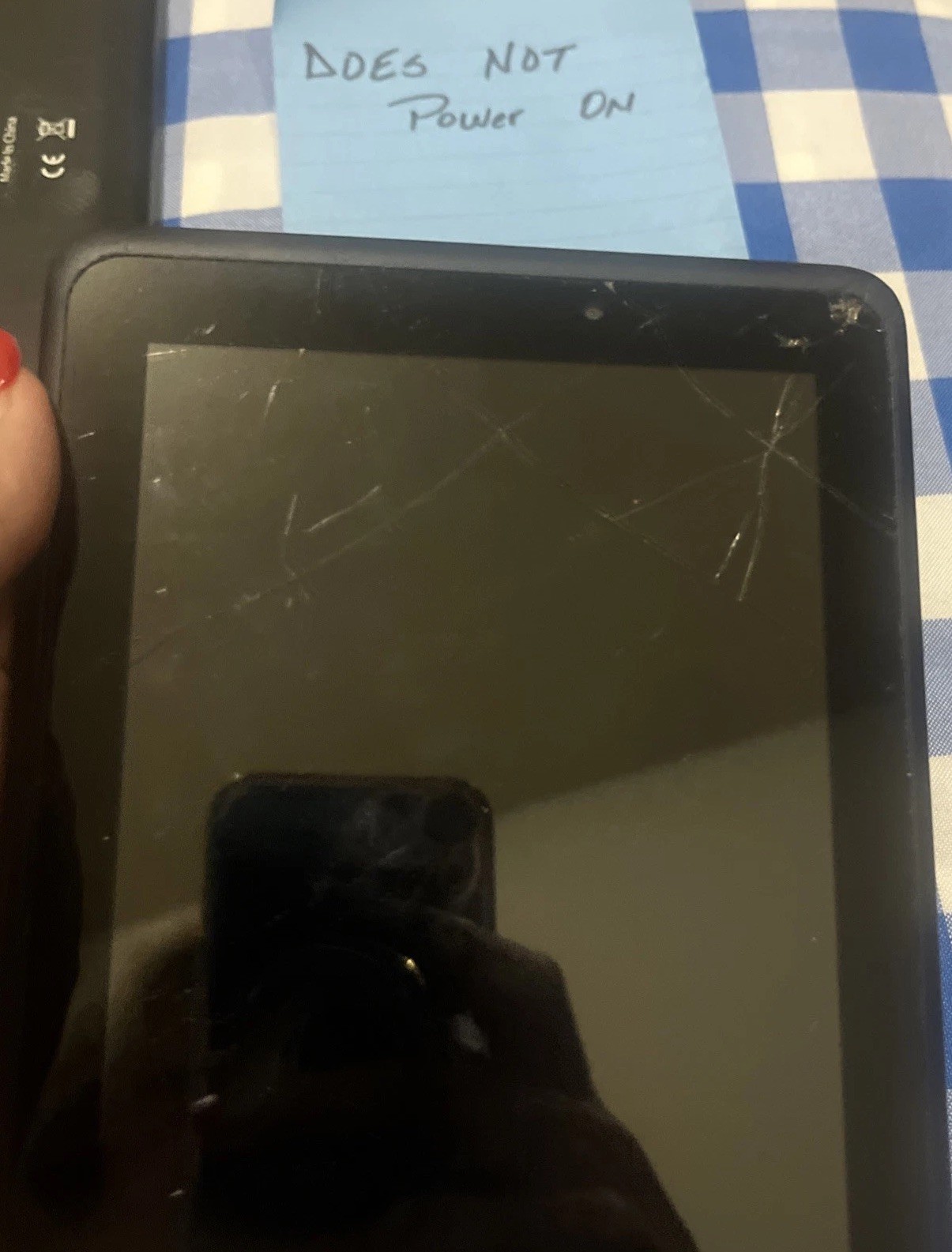 Lot of Two Mixed Tablets/E-readers – Various Defects – FOR PARTS OR REPAIR ONLY!