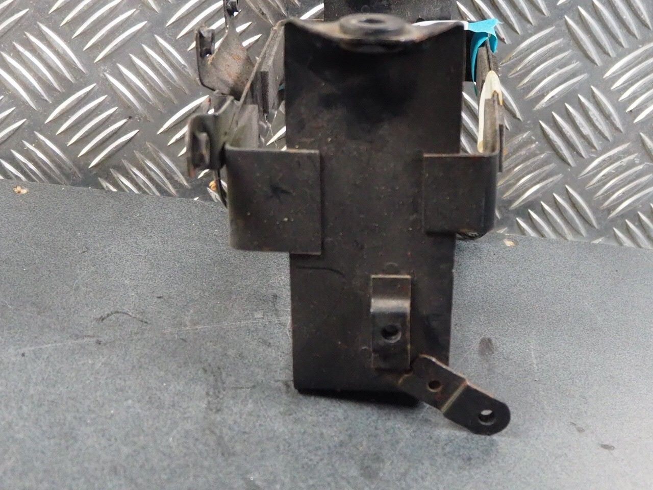 SUZUKI DR800 1992 41540-31D00 BOX case BATTERY 12855