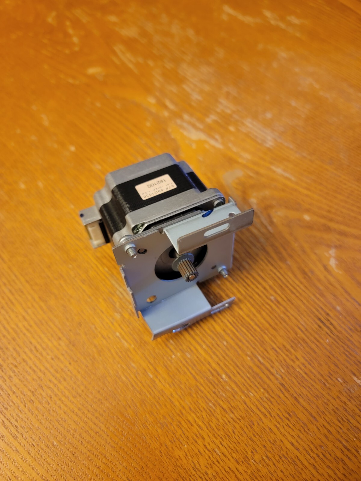 1.8° Degree 1.3 Ohm Stepper Motor STP-59D1030-01 Seller Refurbished Excellent