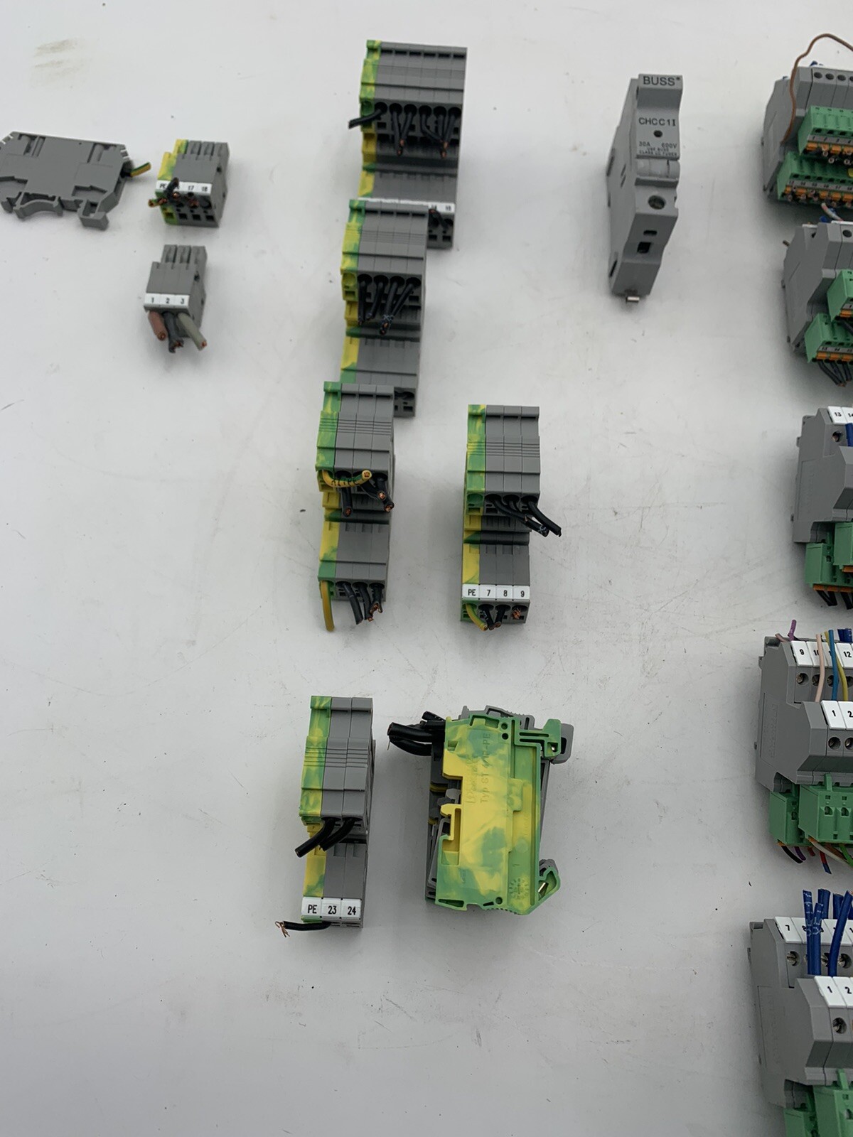 Lot Of Phoenix Contact Read Description For Types And Quantities