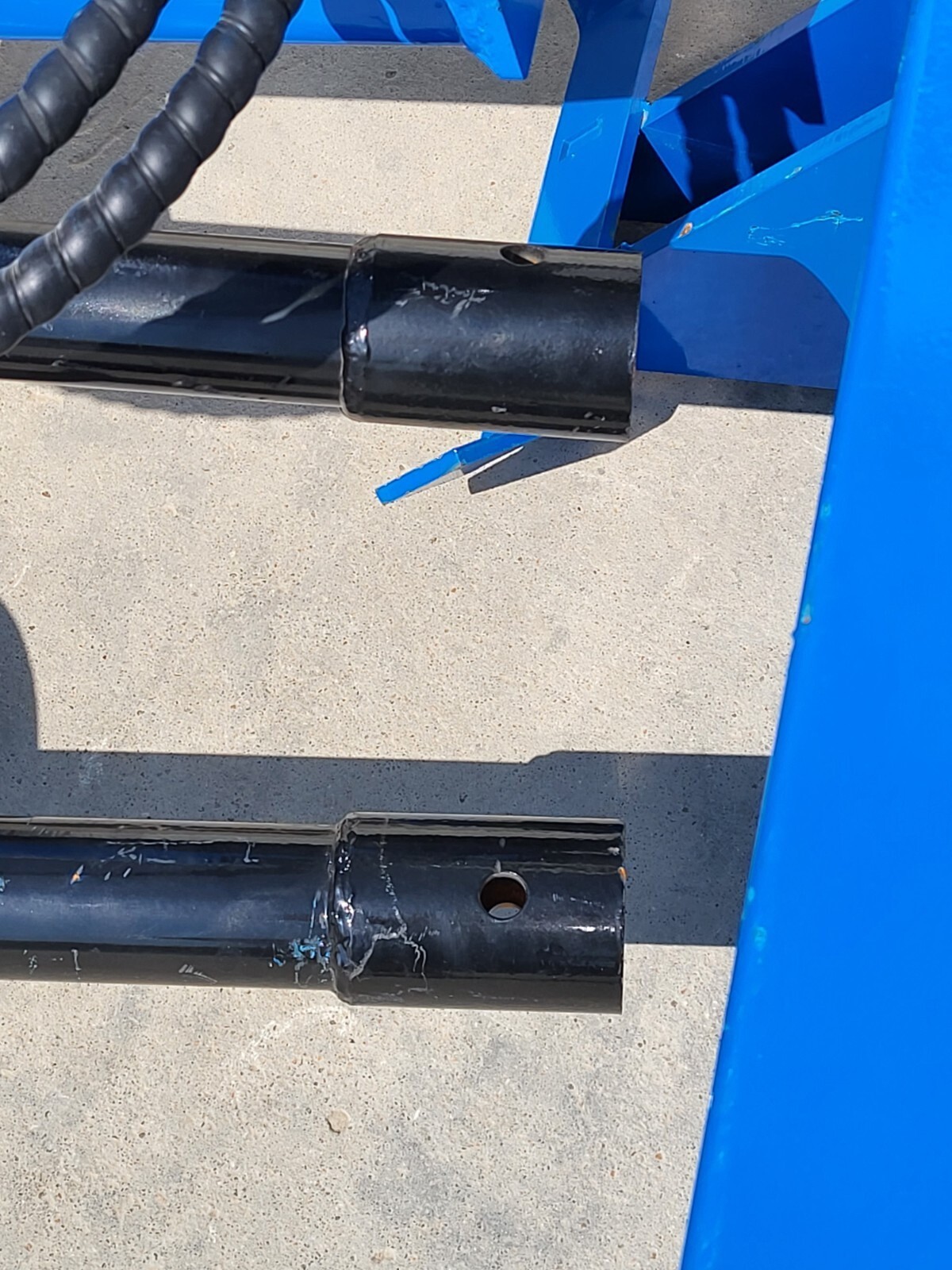 New Skid Steer Hydraulic Auger Attachment Post Hole DiggerIncludes 8″, 12″ & 16″