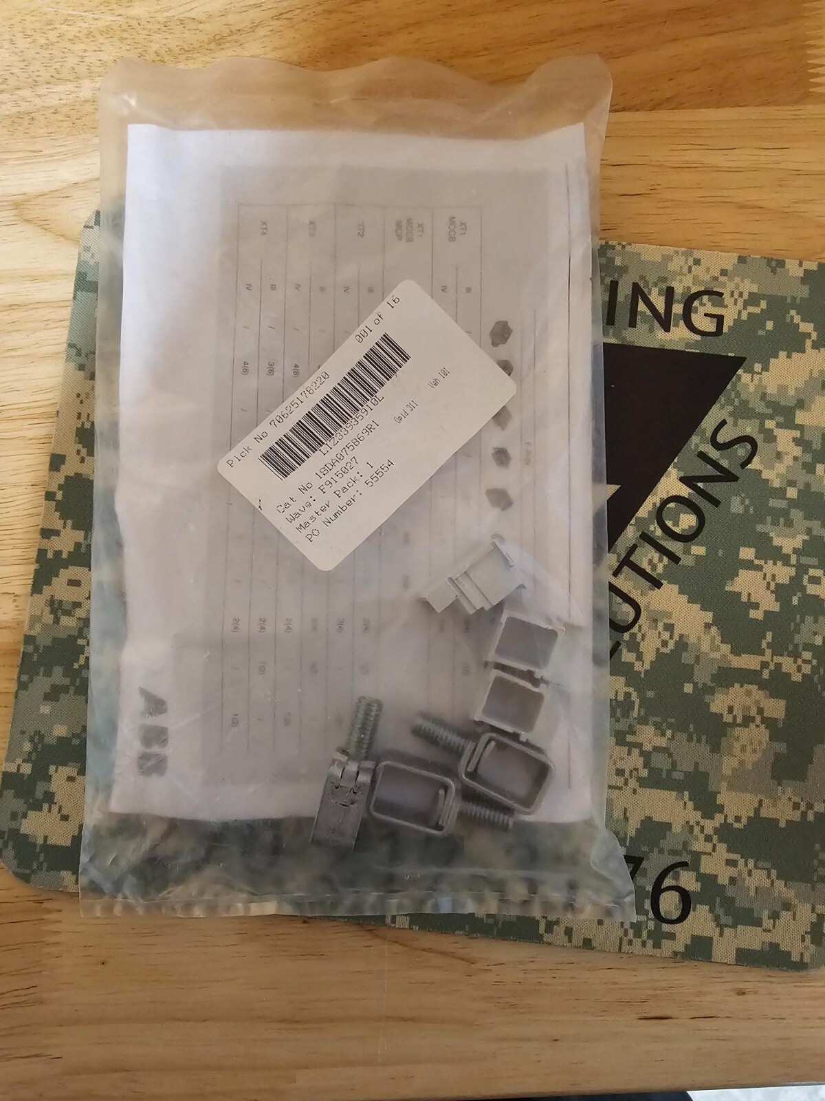 ABB XT1 FRONT TERMINAL KIT, 1SDA075869R1, NEW IN PACKAGE