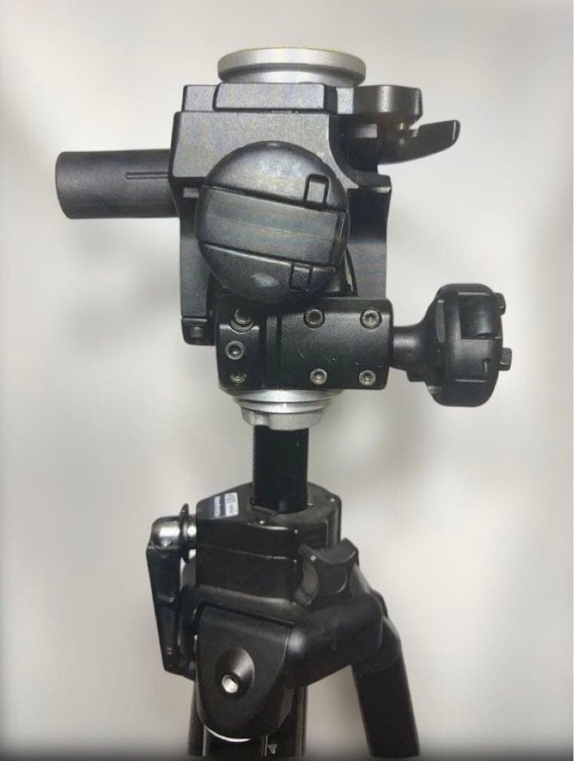 Manfrotto Geared Head *400 Tripod 075B