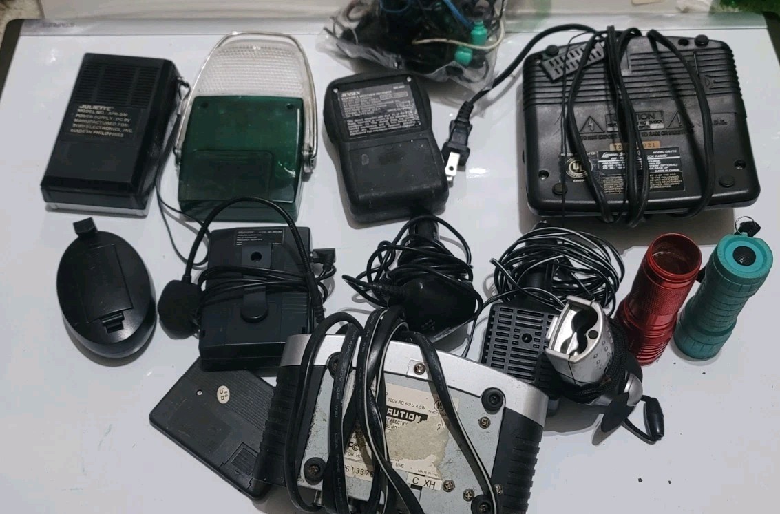 Vintage Electronics Lot Juliette Jensen Lantern Radio Earbuds Flashlights Bulk