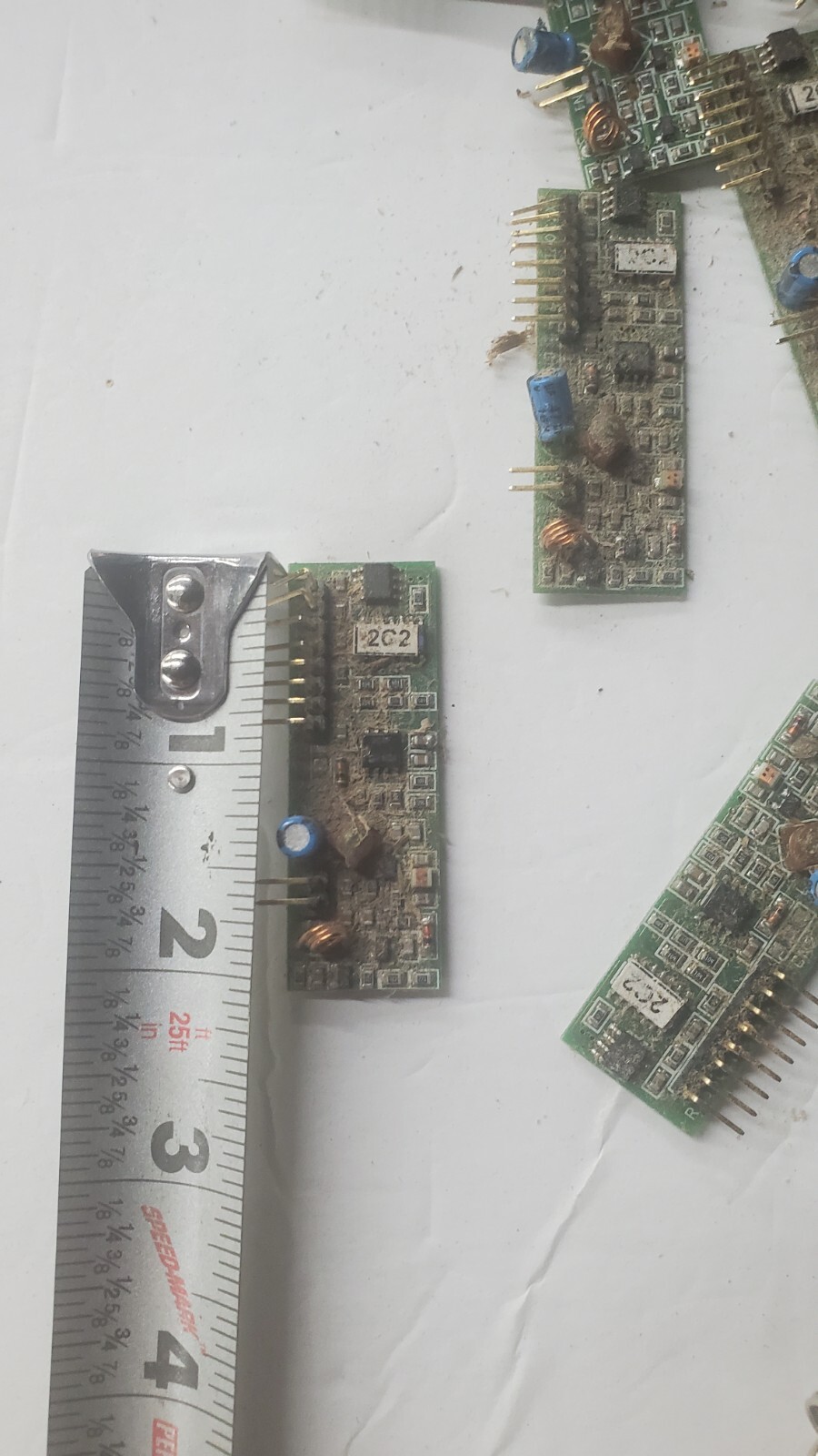 Lot Of Over 2 Lbs Of Remotes For Scrap See Pictures Free Shipping!