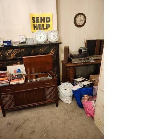 10 LB Warehouse Box-Estate Liquidation, assorted items old & new, SEE DETAILS
