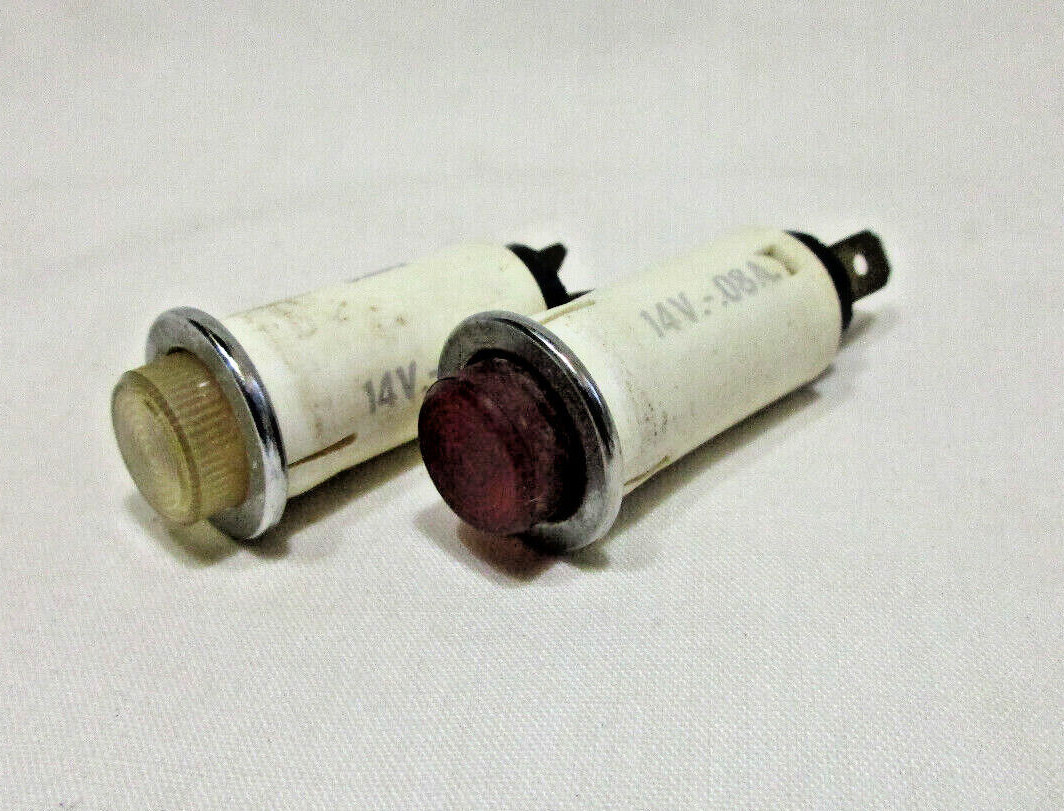 (2) LEECRAFT Series 32 “Snaplites” 14V, Flat Cylinder Lens, Red or White