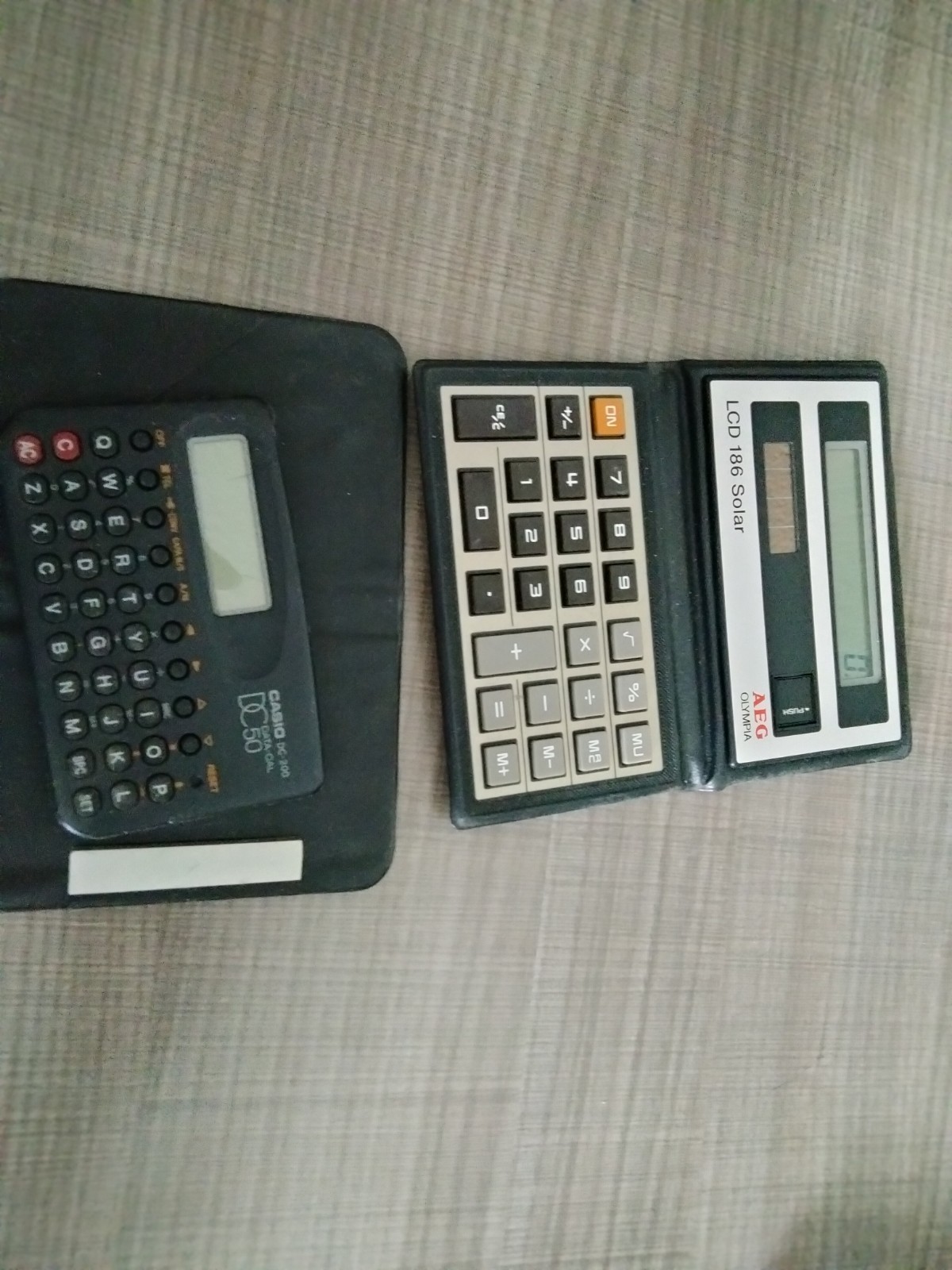 Vintage Junk Drawer Lot of Electronic Gadgets – Games – Calculators -Blackberry