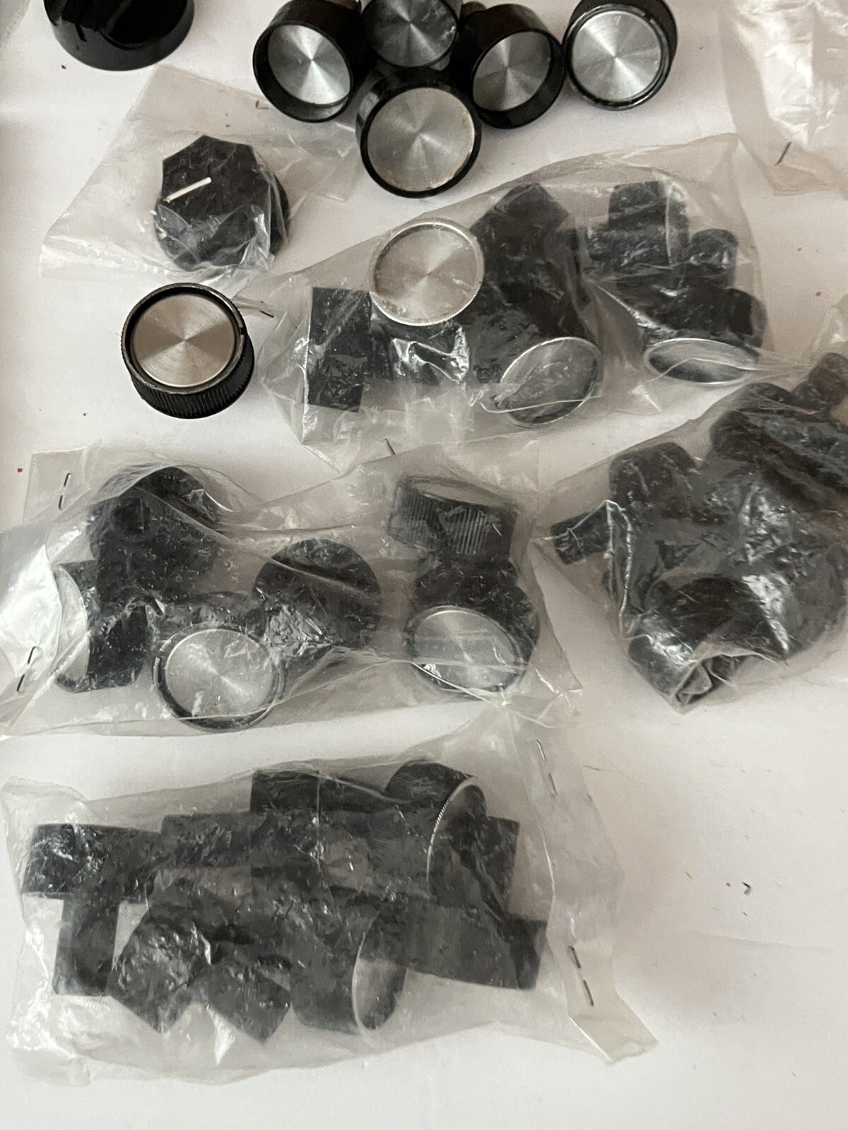 Lot of various electronic components (from closed store) Buttons Radio