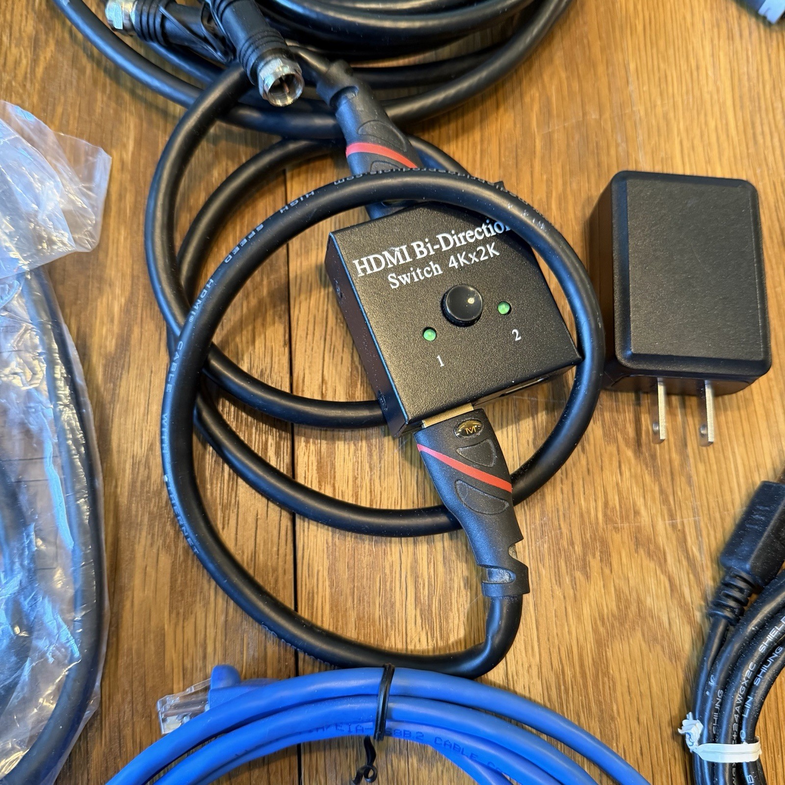 Lot of 20 Miscellaneous Electronic Cords Various Brands