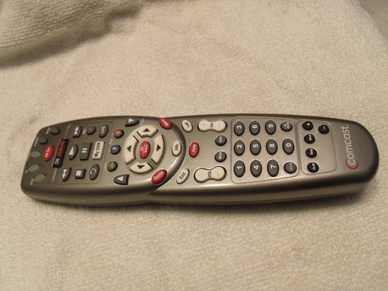 3 DEVICE UNIVERSAL COMCAST XFINITY REMOTE CONTROL On-Demand TV CATV AUX Motorola
