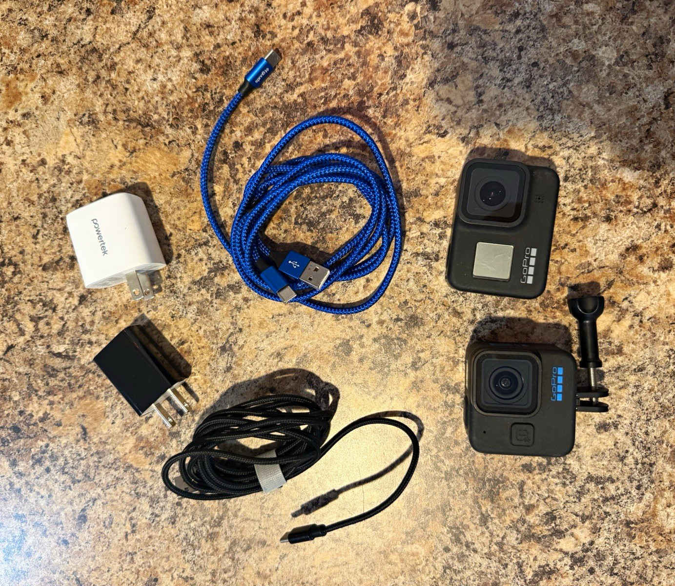 GoPro HERO8 Black and Hero 11 mini Mixed Lot w/ USB Cables, Mount, Charger