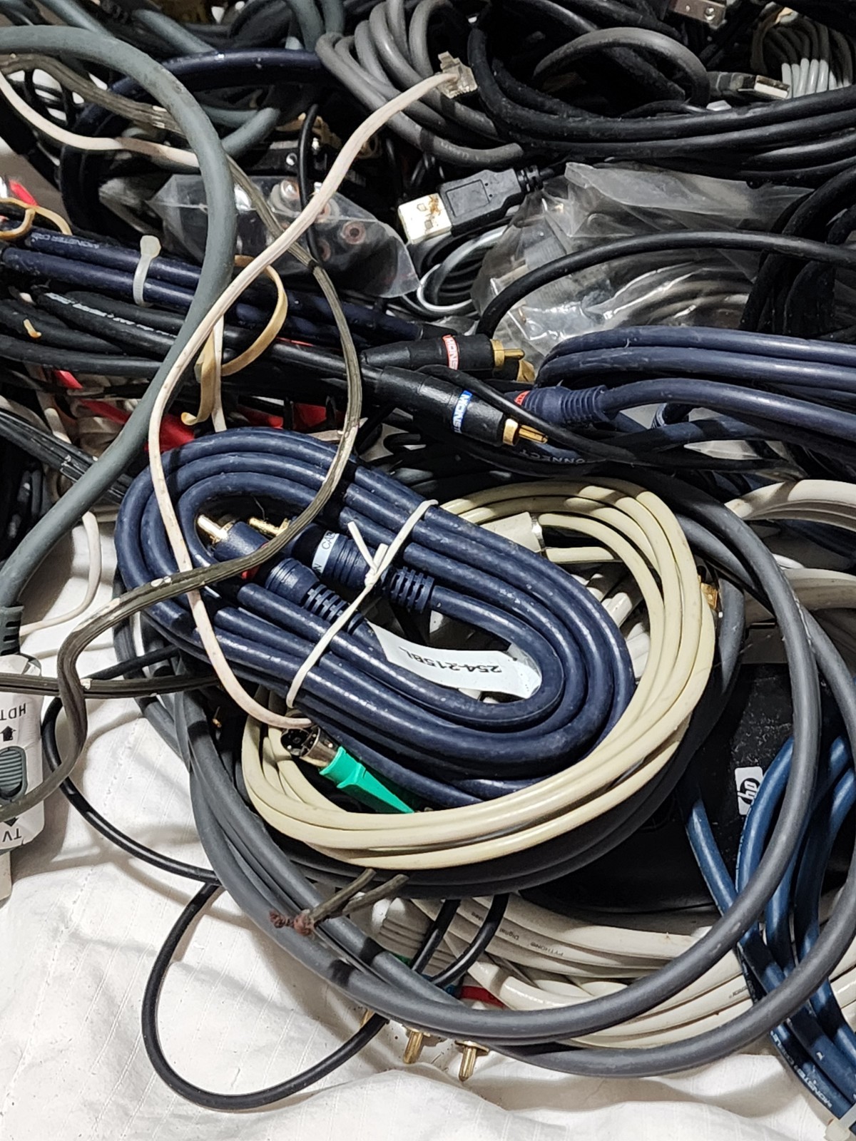 Bulk Lot of Various Electronic Cables, Cords and Parts, Computer TV Camara Ster