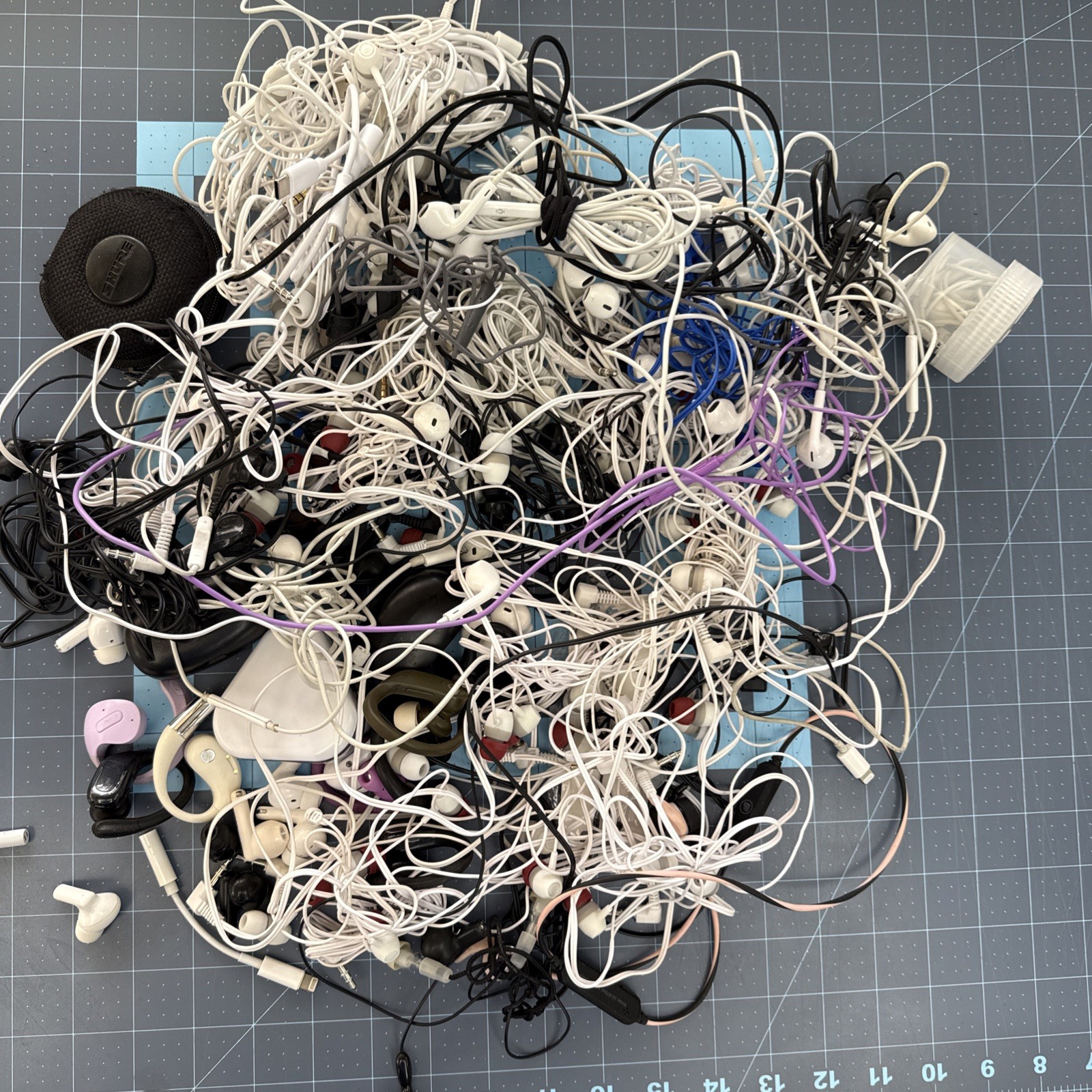 Electronics Miscellaneous Lot | – Untested earbuds headphones
