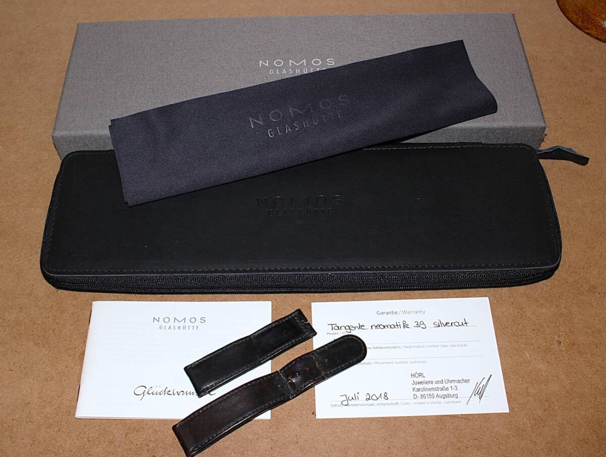 Nomos Glashütte Tangente Neomatik 39 141 Silver Dial Auto Black Strap Men Watch