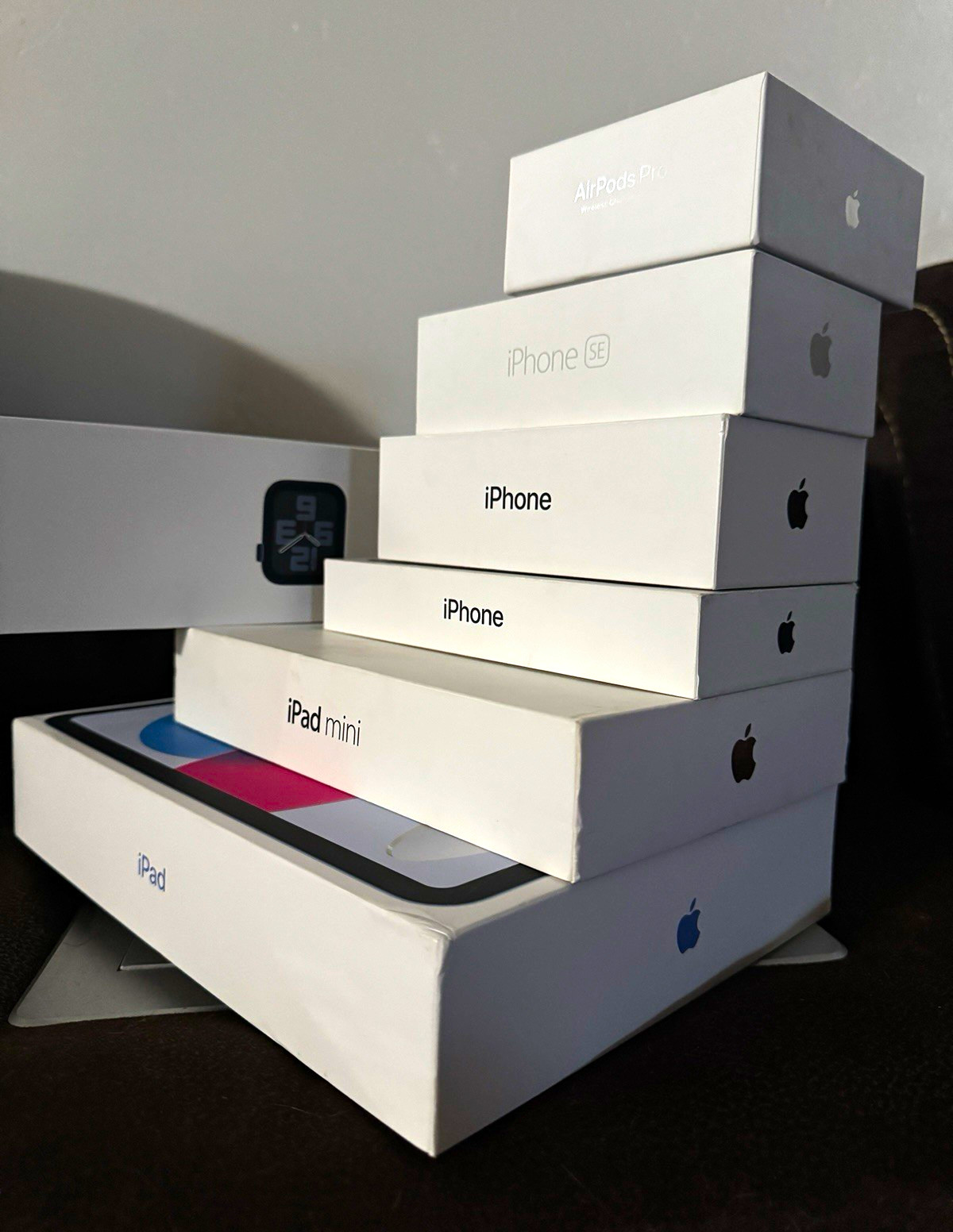 Apple Empty Retail Box Lot: iPhone SE, iPad, iPad mini, AirPods Pro