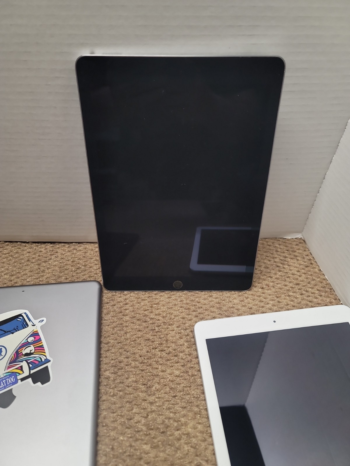 Lot Of 5 iPads For Parts Only Read