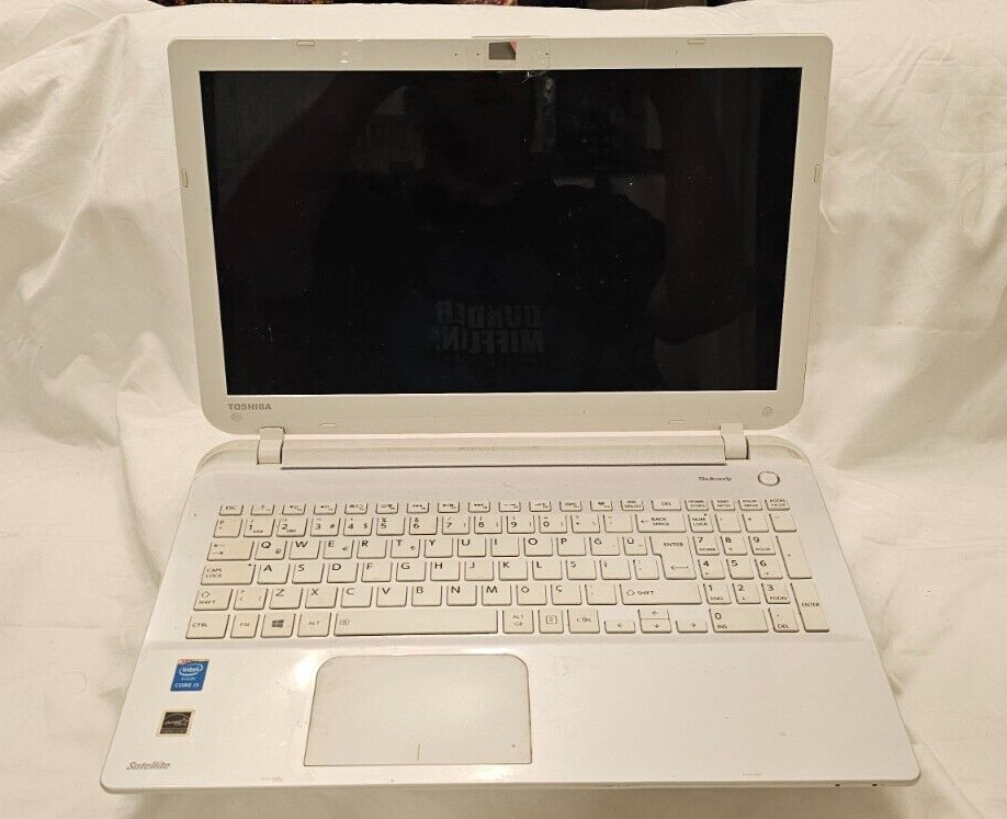 Mixed lot laptops tablet keyboards logitech toshiba lenovo dell for parts as is