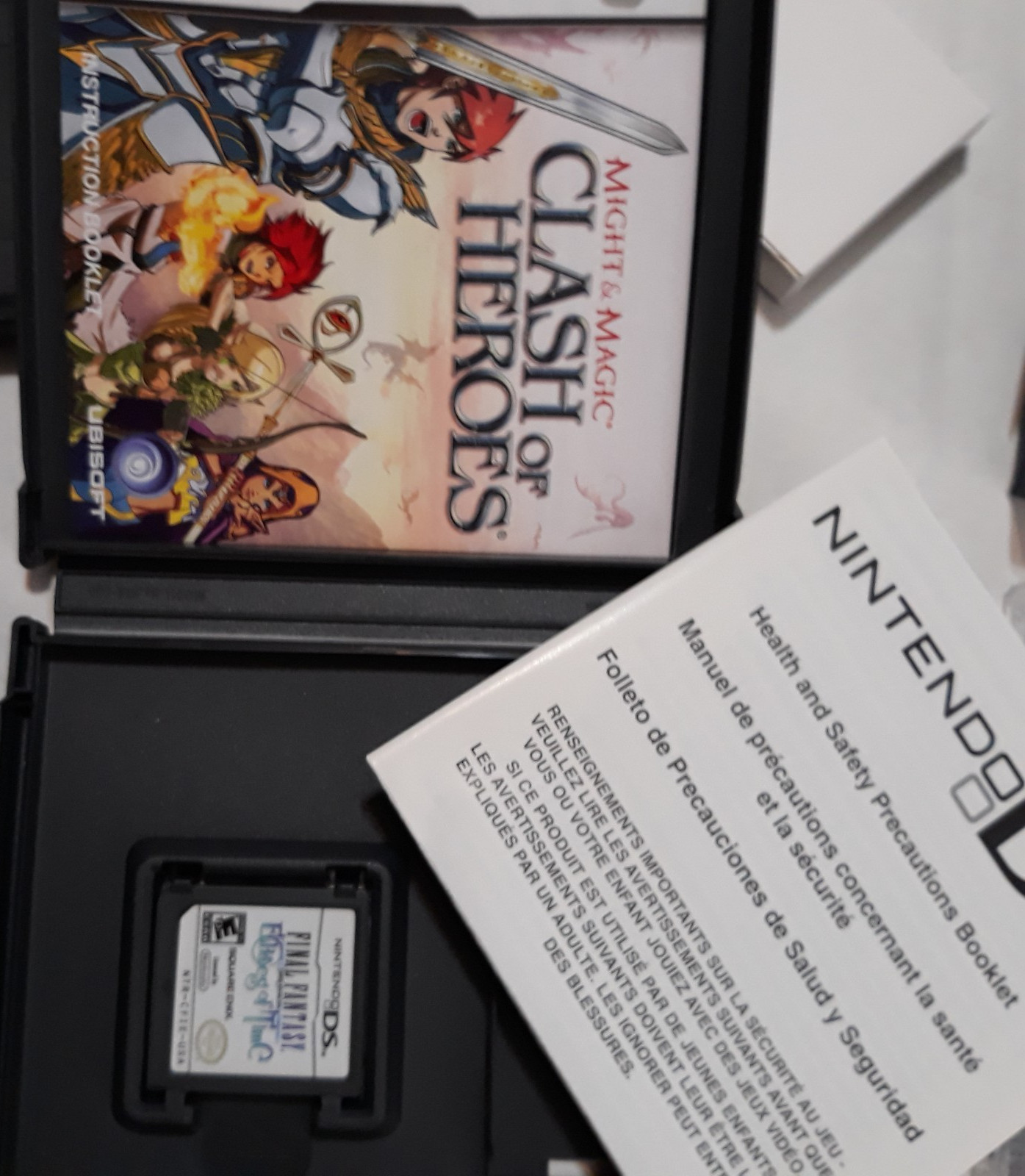 MIXED LOT ELECTRONICS – EARPHONES,PHONEChargers, FINAL FANTASY+MORE SEE PICTURES