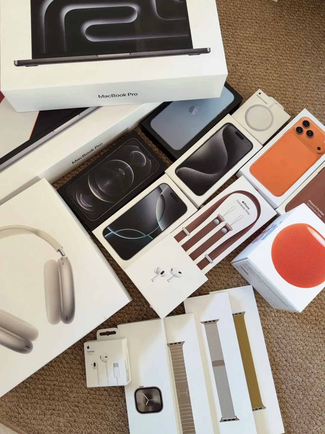 Apple Mystery Loot Box Electronic box.All Brand New !