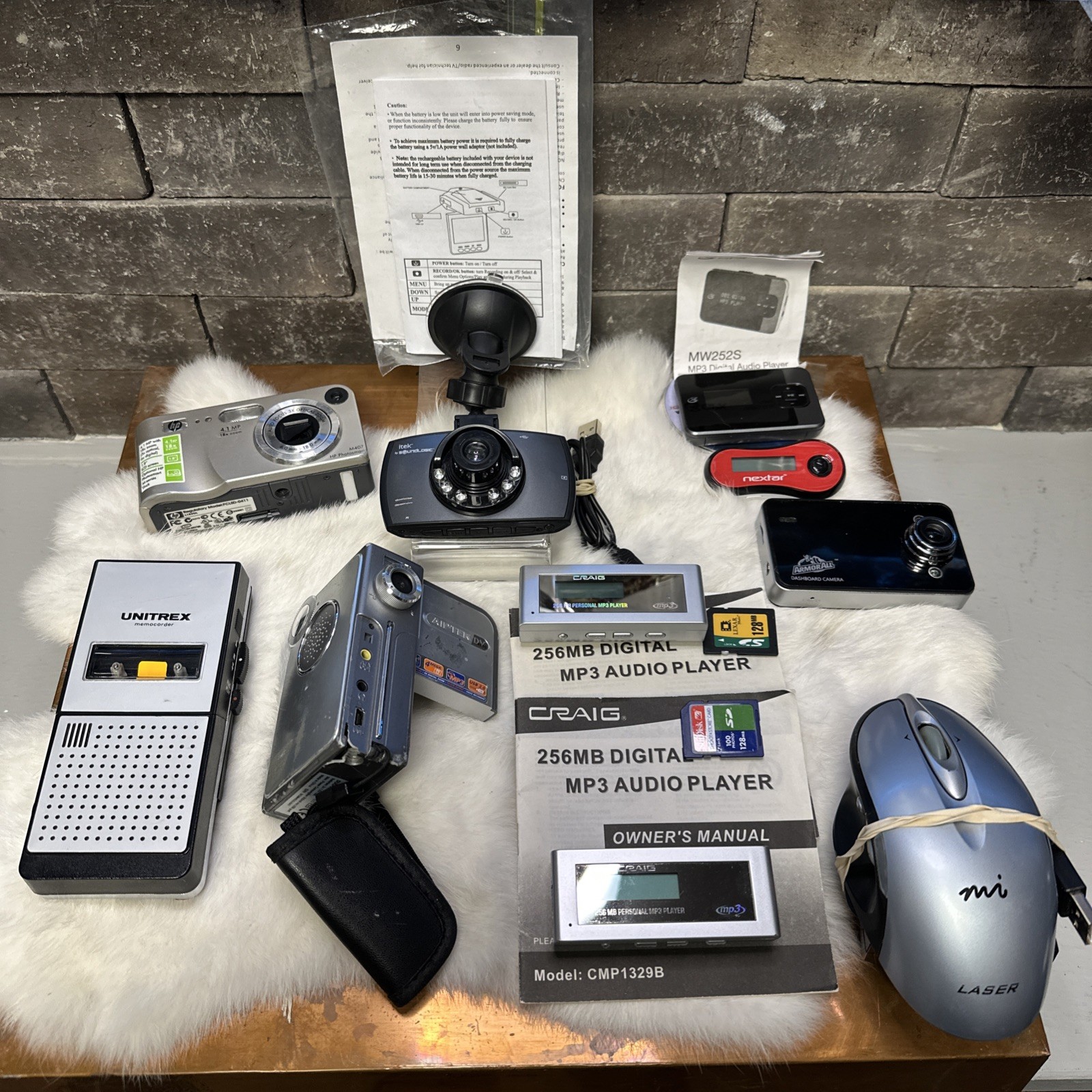 Electronic Devices, Mp3 Player, Recording Device, Dash Cam, Mouse, Lot Of 10