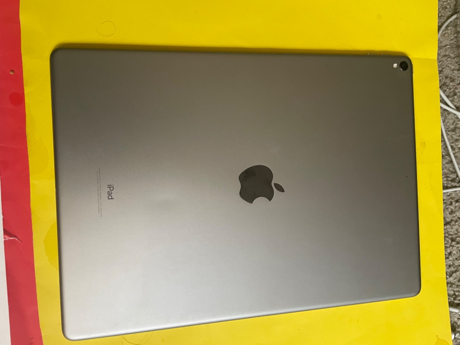 Apple iPad Pro 12.9” 64GB WiFi (2nd Gen) For Parts – Powers On & Charges