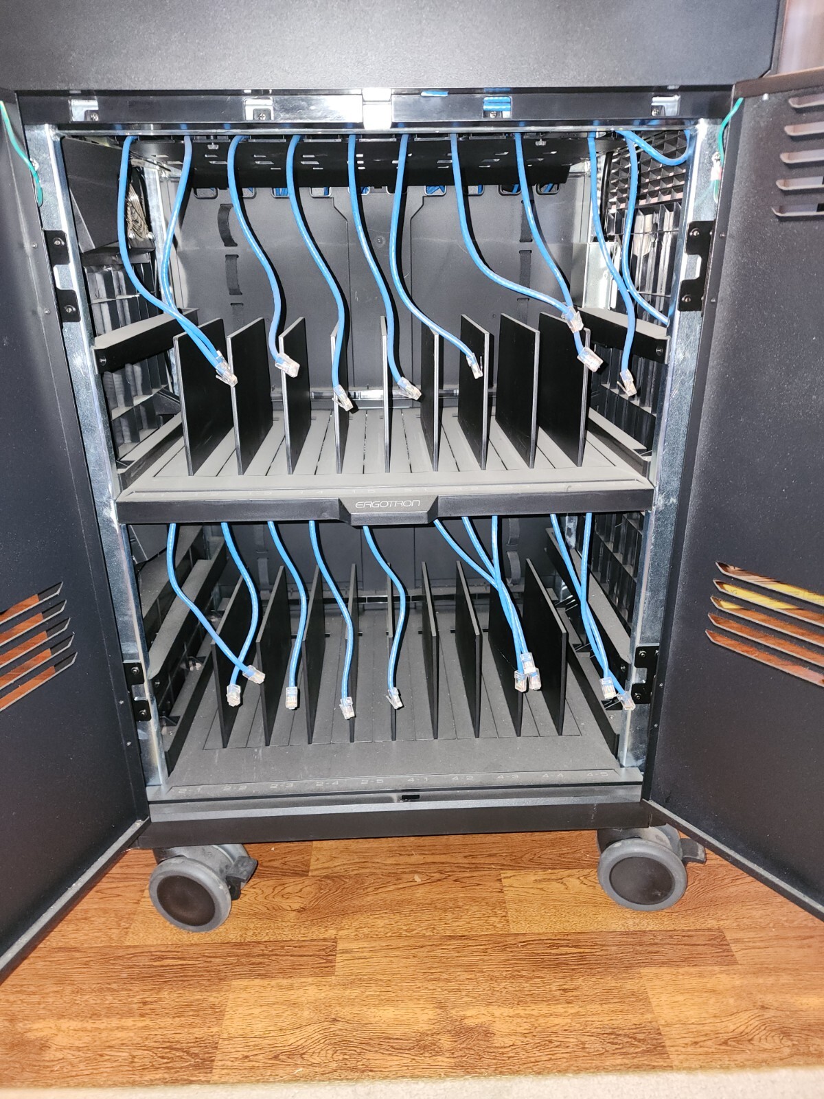 Ergotron Power Shuttle 20 Laptop Bays-Updates-Software Installs-Charging