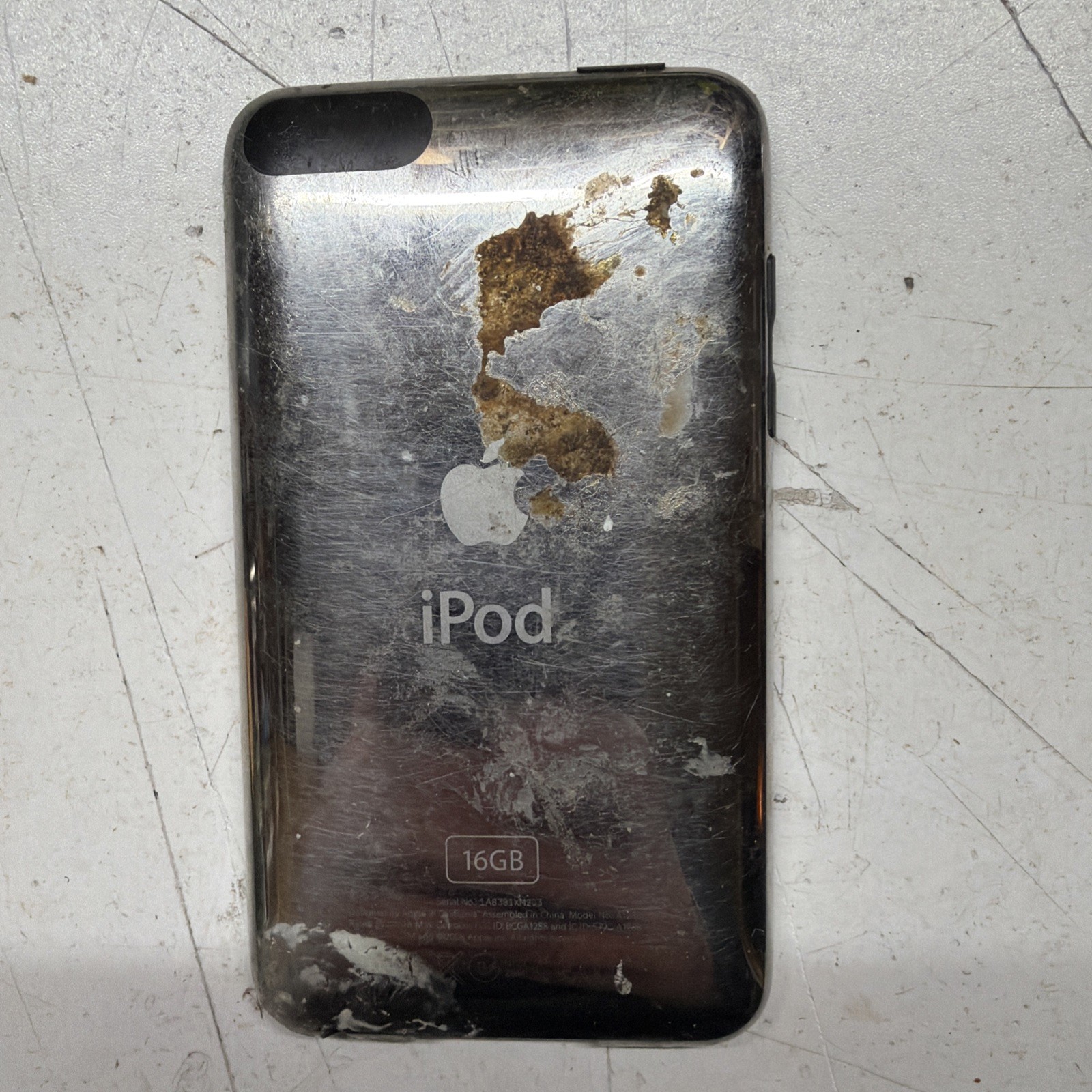 Lot of 6 Apple Devices – iPhone & 2 iPads Apple TV iPod – For Parts / Repair